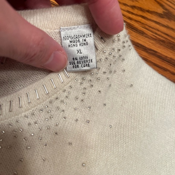 Valerie Steven’s 2 Ply Cashmere Beaded Embellished Sleeveless Sweater Size XL - Picture 11 of 13